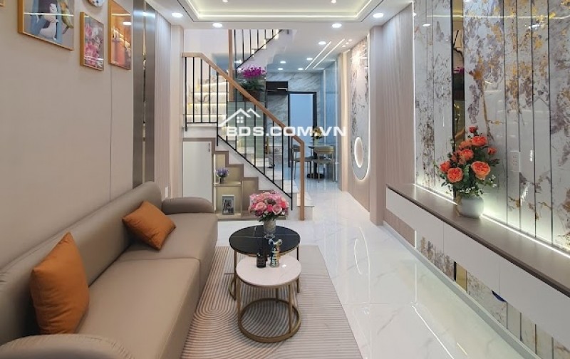 Nhà Đẹp 2 Tầg Full Nội Thất Ngay Chợ Tân Trụ Tân Bình, SD 70m2 3PN Master, 3WC. Chỉ 4.7 tỷ.